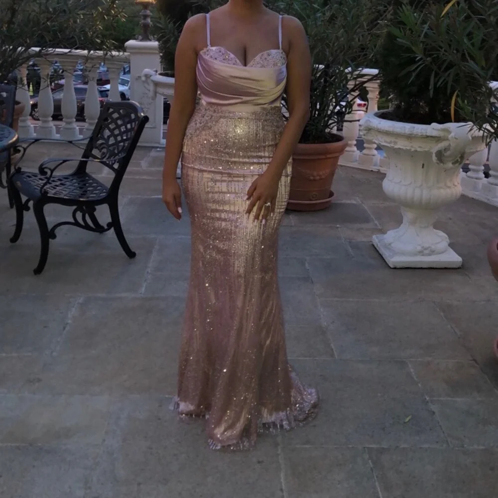 Portia and Scarlett size 8 - Picture 3 of 8